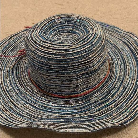 Limited Too woven sun hat - Picture 2 of 3